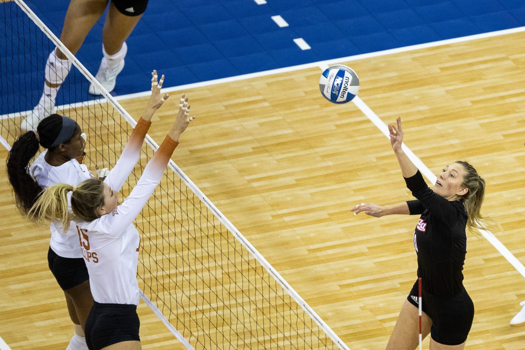 042021-owh-spo-nuvolley-ar17.JPG